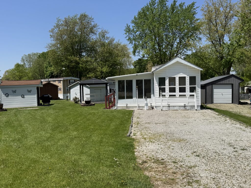 Lot 521