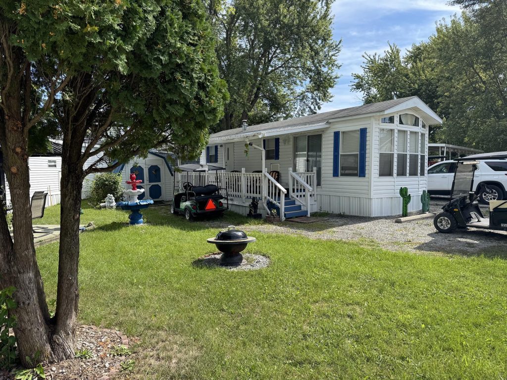 Lot 532 for sale at Pierceton Jellystone