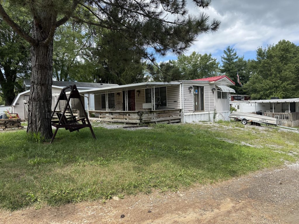 Lot 626 for sale at Pierceton Jellystone