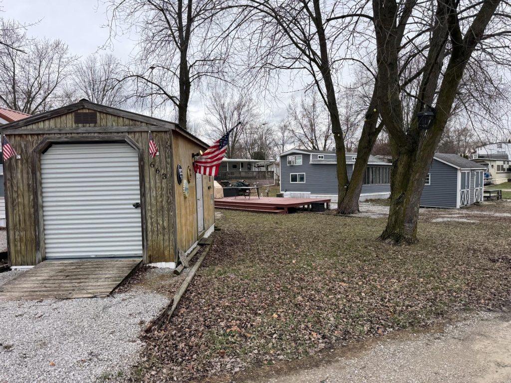 Lot_663_for_sale_at_Pierceton_Jellystone