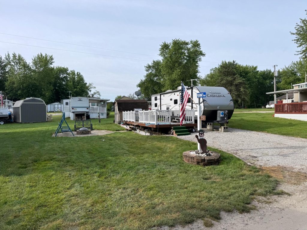 Lot 551